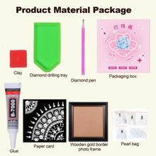 Lade das Bild in den Galerie-Viewer, Partial Pearl Painting mit Rahmen -27x27cm