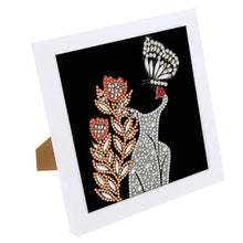 Lade das Bild in den Galerie-Viewer, Beauty-Partial Special Diamond Painting with Frame-17x17cm