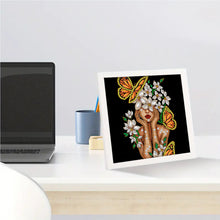 Lade das Bild in den Galerie-Viewer, Beauty-Partial Special Diamond Painting with Frame-17x17cm
