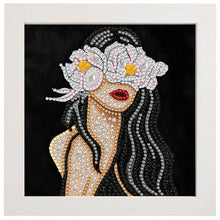 Lade das Bild in den Galerie-Viewer, Beauty-Partial Special Diamond Painting with Frame-17x17cm