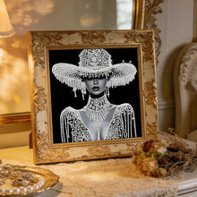 Lade das Bild in den Galerie-Viewer, Elegante Schönheit-Special Diamond Painting-30x30cm