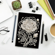 Lade das Bild in den Galerie-Viewer, Blumen und Katze - DIY Diamant Painting Notizbuch 50 Seiten