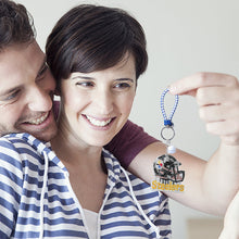 Lade das Bild in den Galerie-Viewer, NFL-Doppelseitiger Drill-Diamant-Schlüsselanhänger