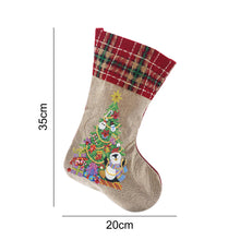 Lade das Bild in den Galerie-Viewer, Diamond Painting Weihnachts socke