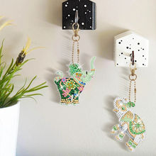 Lade das Bild in den Galerie-Viewer, 6 Stück Elefant doppelseitiger Schlüsselanhänger