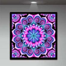Lade das Bild in den Galerie-Viewer, Geometrische Blume - voller runder Diamant - 30x30cm