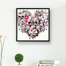 Lade das Bild in den Galerie-Viewer, Herz - geformter Schädel - voller runder Diamant - 25x25cm