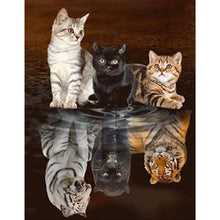 Lade das Bild in den Galerie-Viewer, Invertiertes Tier - voller runder Diamant - 55x45cm