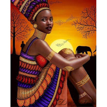 Lade das Bild in den Galerie-Viewer, Ethnischer Charakter - voller runder Diamant - 40x30cm