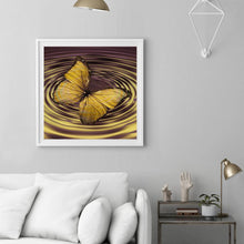 Lade das Bild in den Galerie-Viewer, Schmetterling - voller runder Diamant - 30x30cm