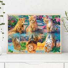 Lade das Bild in den Galerie-Viewer, Feline - voller runder Diamant - 30x40cm