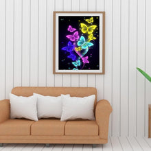 Lade das Bild in den Galerie-Viewer, Schmetterling - voller runder Diamant - 30x40cm
