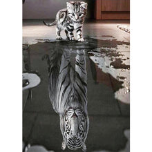 Lade das Bild in den Galerie-Viewer, Katze Tigertier - volle Diamant-Malerei - 30x40cm