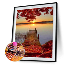 Lade das Bild in den Galerie-Viewer, Gefallene Blätter Planke Straße - volle Runde Diamant-Malerei - 30x40cm