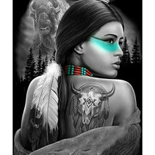 Lade das Bild in den Galerie-Viewer, Schönheit - voller runder Diamant - 30x40cm