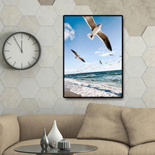 Lade das Bild in den Galerie-Viewer, Fliegende Möwe - voller runder Diamant - 30x40cm