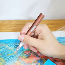 Lade das Bild in den Galerie-Viewer, Diamond Painting USB-Lade Leuchtpunkt Bohrstift Kit