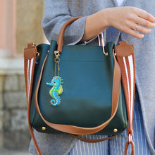 Lade das Bild in den Galerie-Viewer, 5 Stück/Satz Wasserlebewesen beidseitig Schlüsselanhänger