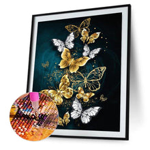 Lade das Bild in den Galerie-Viewer, Schmetterling - Vollrunde Diamantmalerei 30 * 40cm