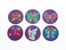 Lade das Bild in den Galerie-Viewer, Mandala/Halloween/Schmetterlinge – Runder Untersetzer aus Holz