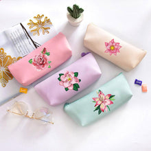 Lade das Bild in den Galerie-Viewer, 4pcs 5D DIY Diamond Painting Aufkleber