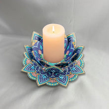 Lade das Bild in den Galerie-Viewer, Lila Lotos-A - Diamant-Kerzenhalter - Diamant-Tischornament
