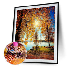 Lade das Bild in den Galerie-Viewer, Herbst Flussufer - volle Diamant-Malerei - 30x40cm
