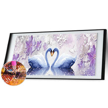 Lade das Bild in den Galerie-Viewer, Schwan Liebe - voller runder Diamant - 80x30cm
