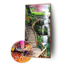 Lade das Bild in den Galerie-Viewer, Wasserfall-Trestle - voller runder Diamant -
