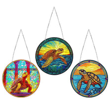 Lade das Bild in den Galerie-Viewer, Meeresschildkröte – einseitig gebohrter Diamant-Anhänger
